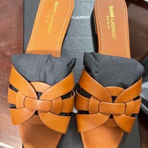 Tribute leather sandals